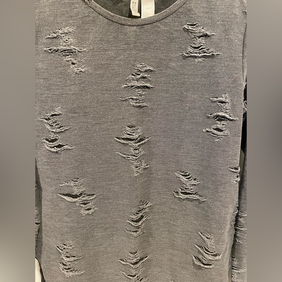 H&M Trashed Top - Picture 6 of 12